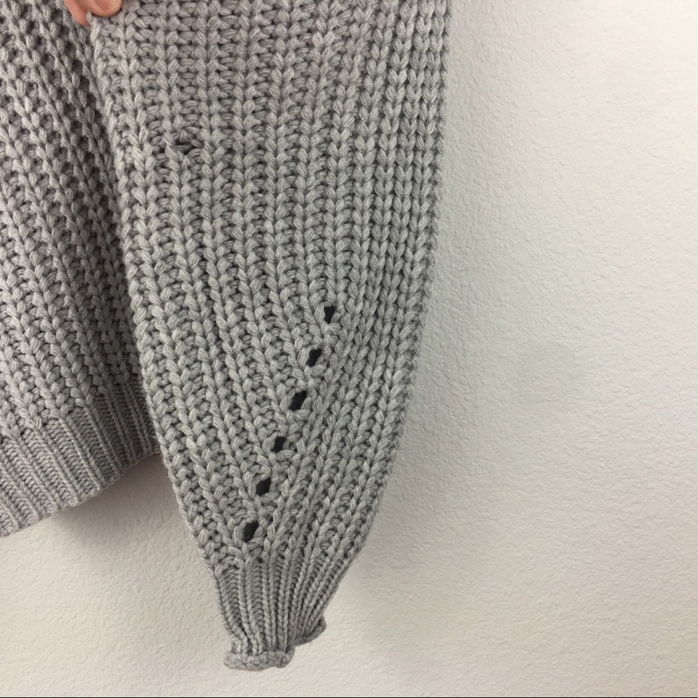 NWT Elodie | Gray Cable Knit Crew neck Sweater  XS - Picture 4 of 4